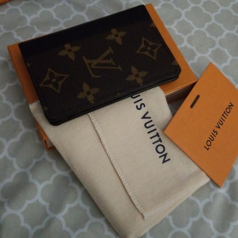 Nwt Pocket Organizer (SOLD)